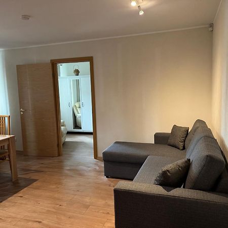 Dikol Two-Room Apartment-Self Check-In & Free Parking Near City Center Талин Екстериор снимка