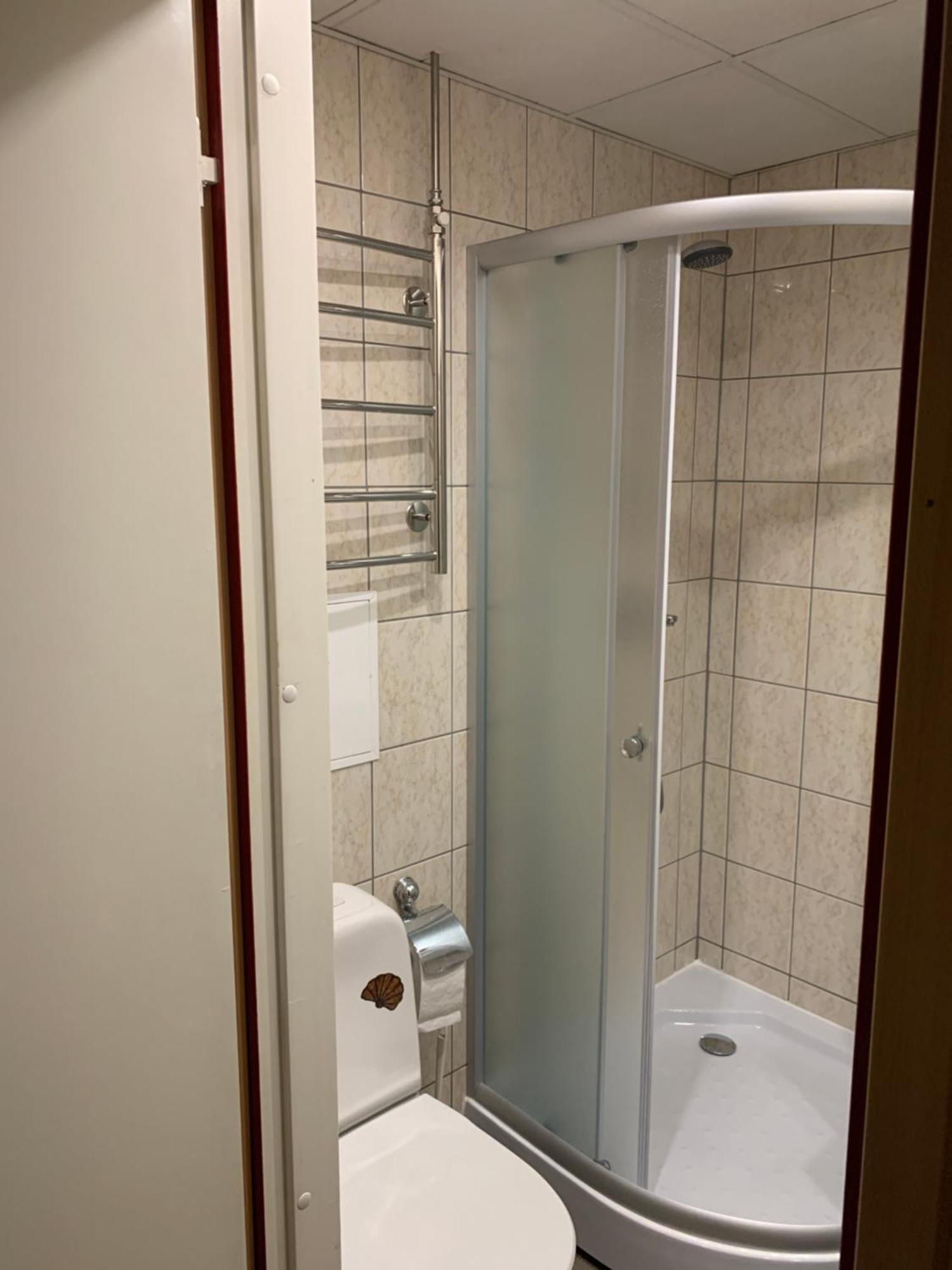 Dikol Two-Room Apartment-Self Check-In & Free Parking Near City Center Талин Екстериор снимка