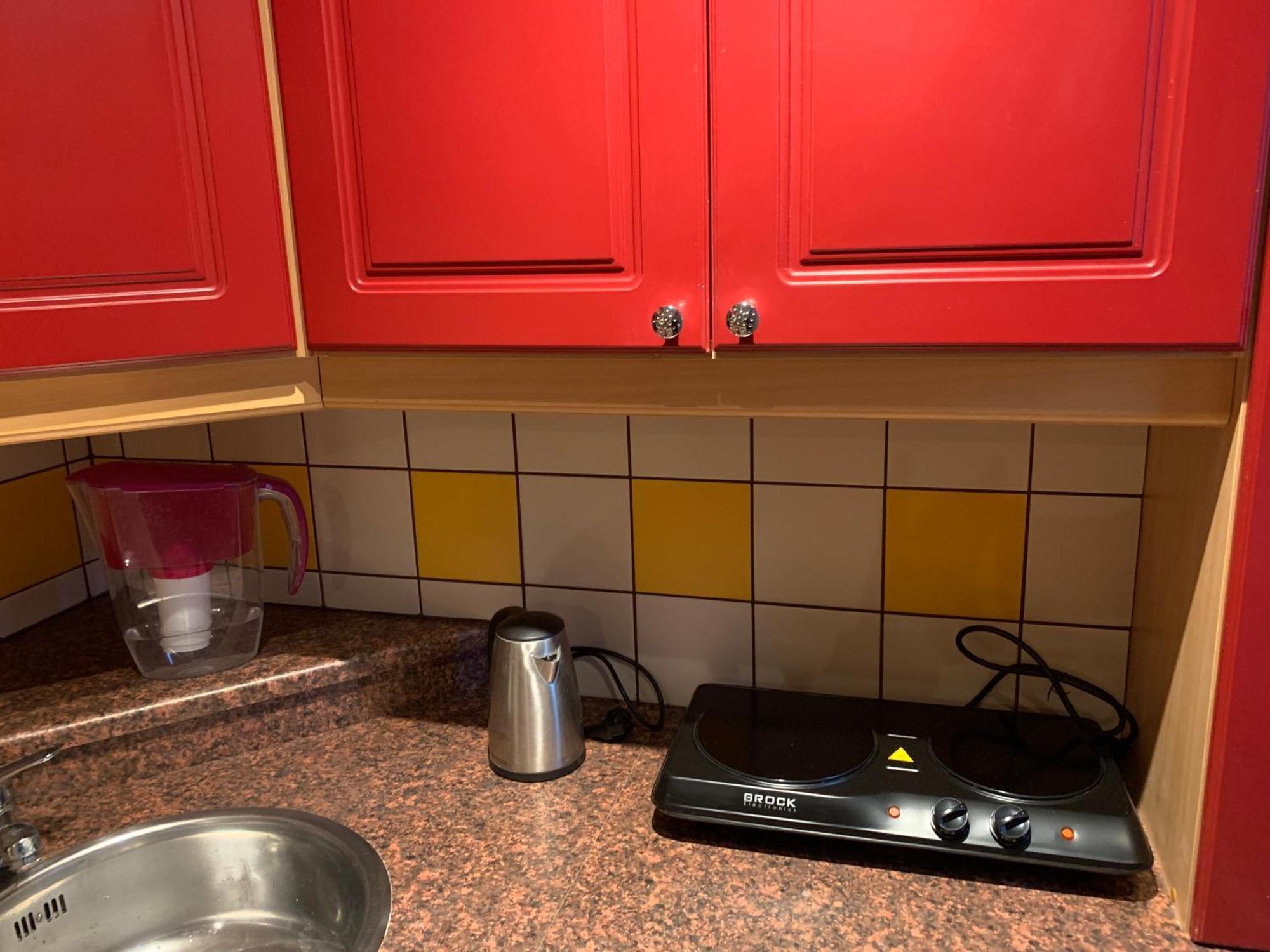 Dikol Two-Room Apartment-Self Check-In & Free Parking Near City Center Талин Екстериор снимка