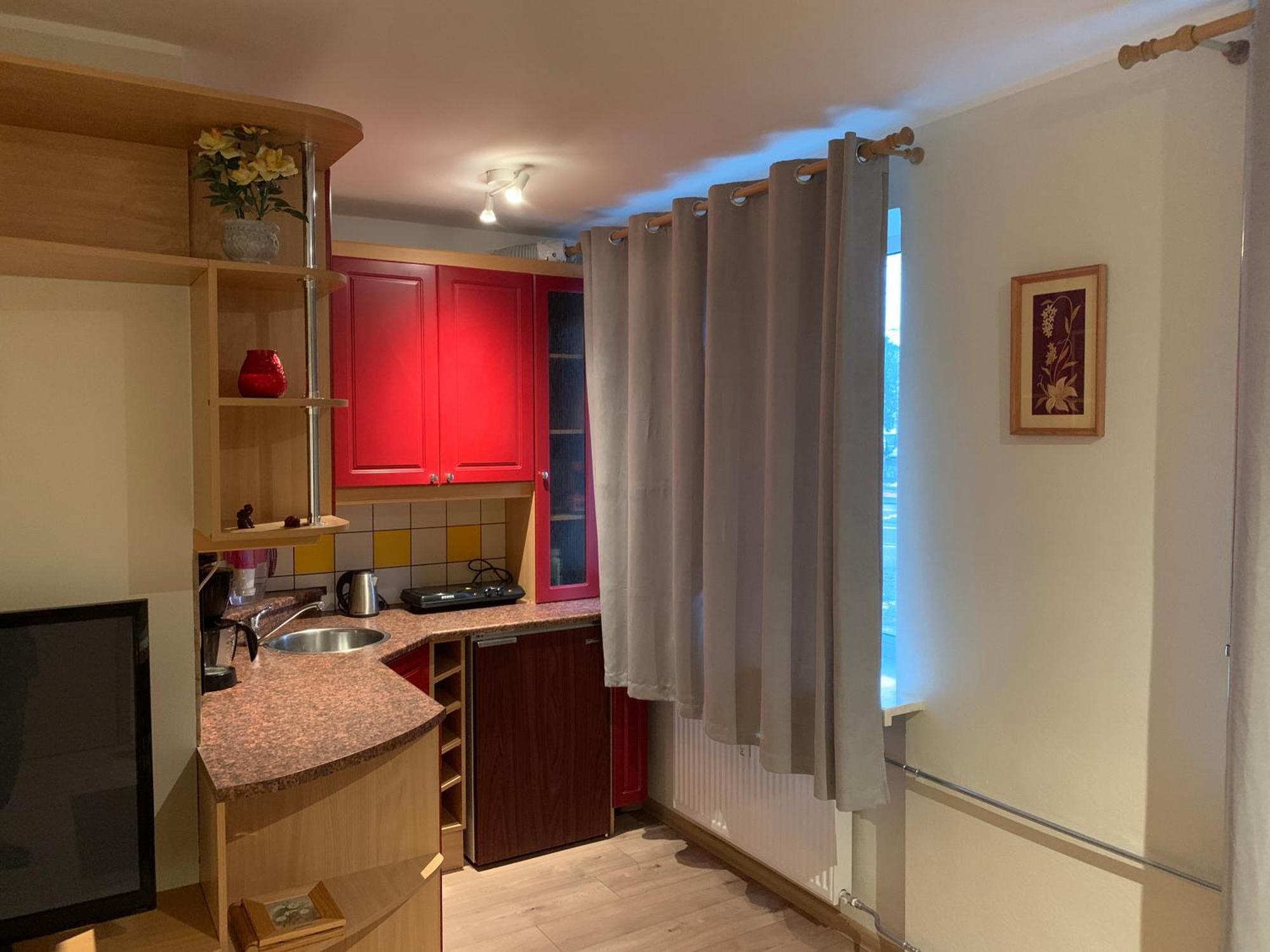 Dikol Two-Room Apartment-Self Check-In & Free Parking Near City Center Талин Екстериор снимка