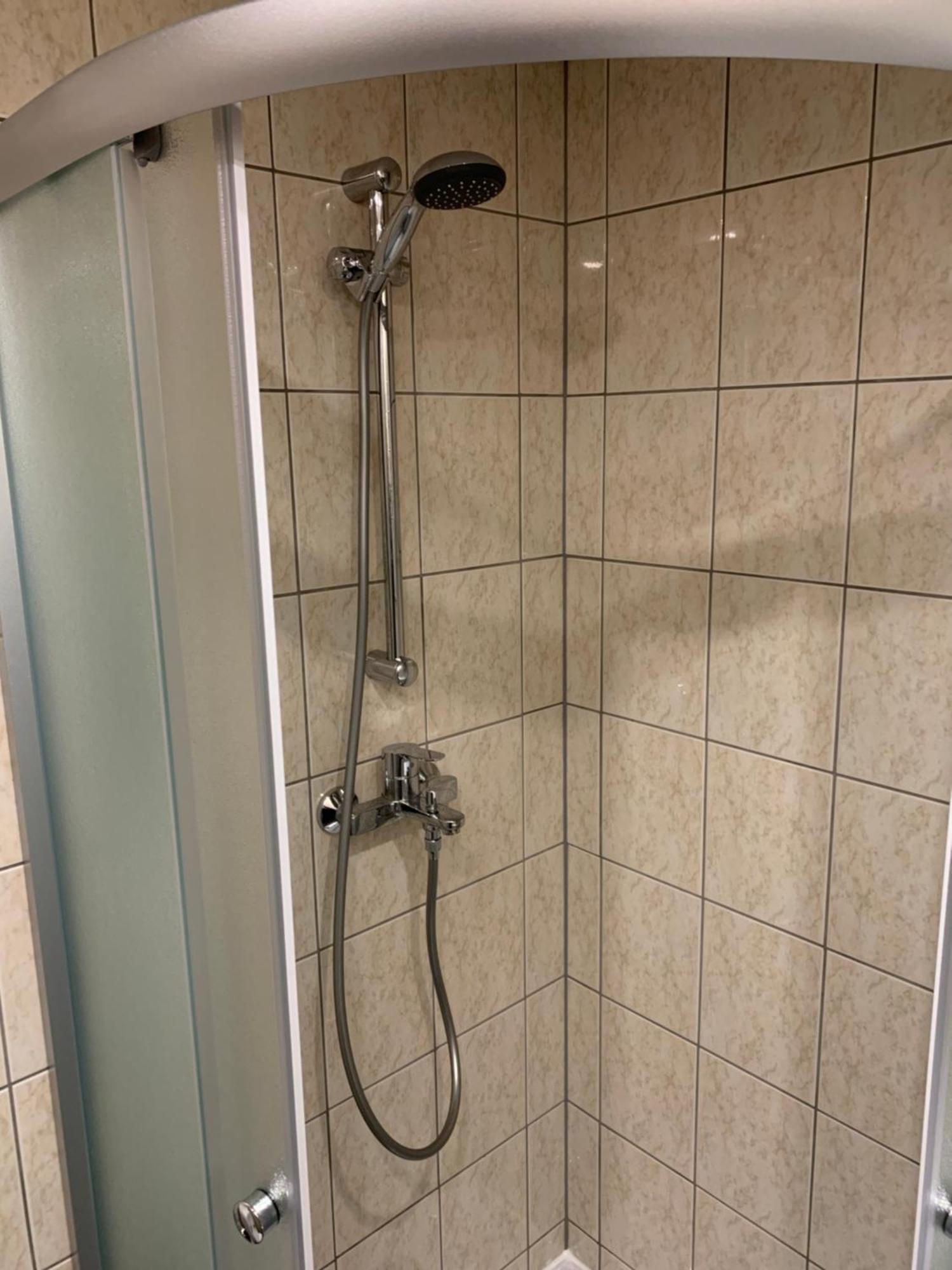 Dikol Two-Room Apartment-Self Check-In & Free Parking Near City Center Талин Екстериор снимка